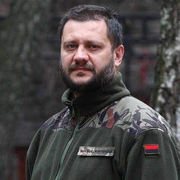 Дмитро Крапивенко